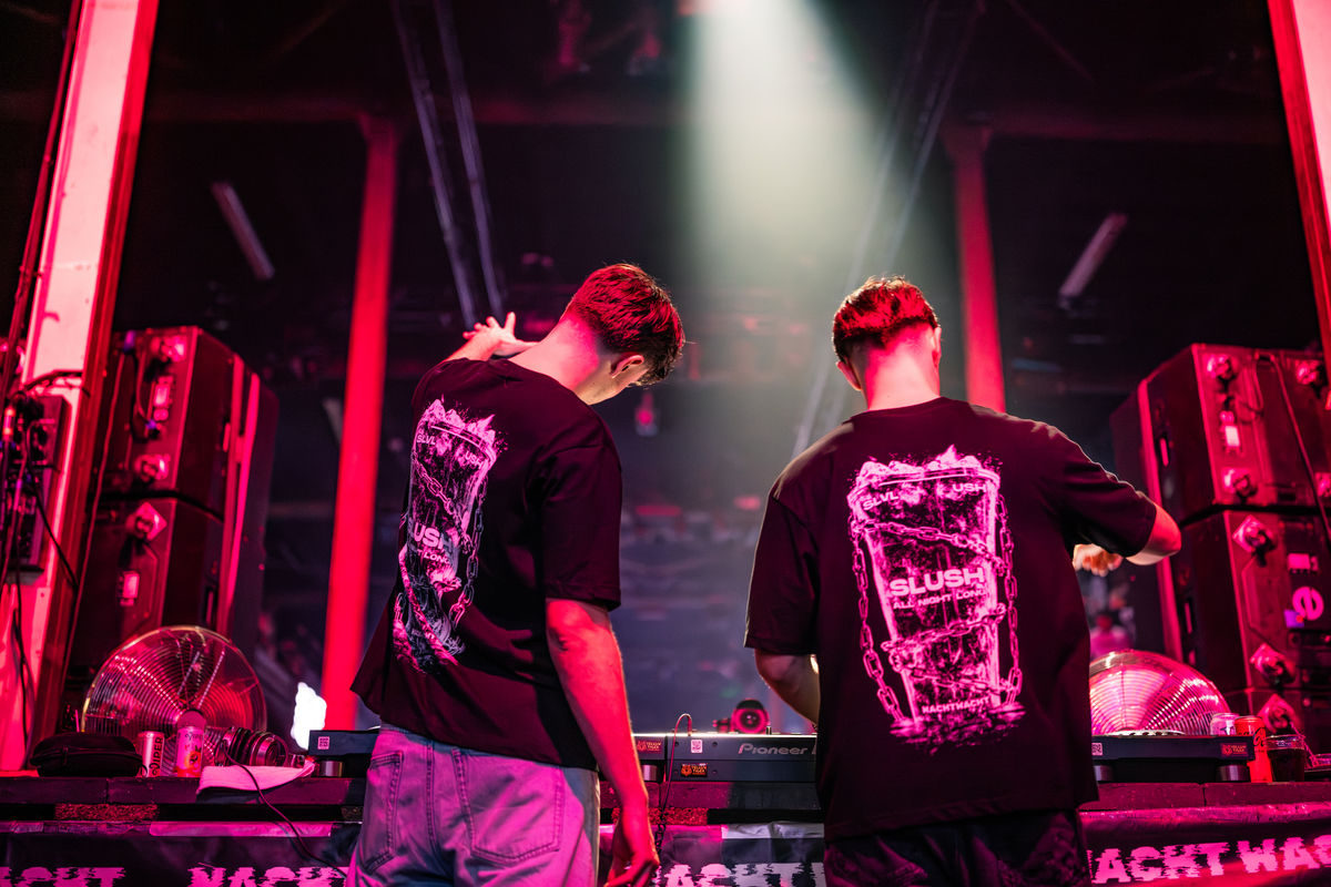 Loading... just a sec